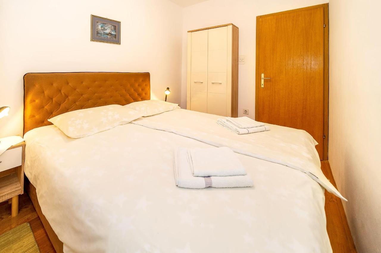 Apartments Jurina 2 Krk Town Zewnętrze zdjęcie