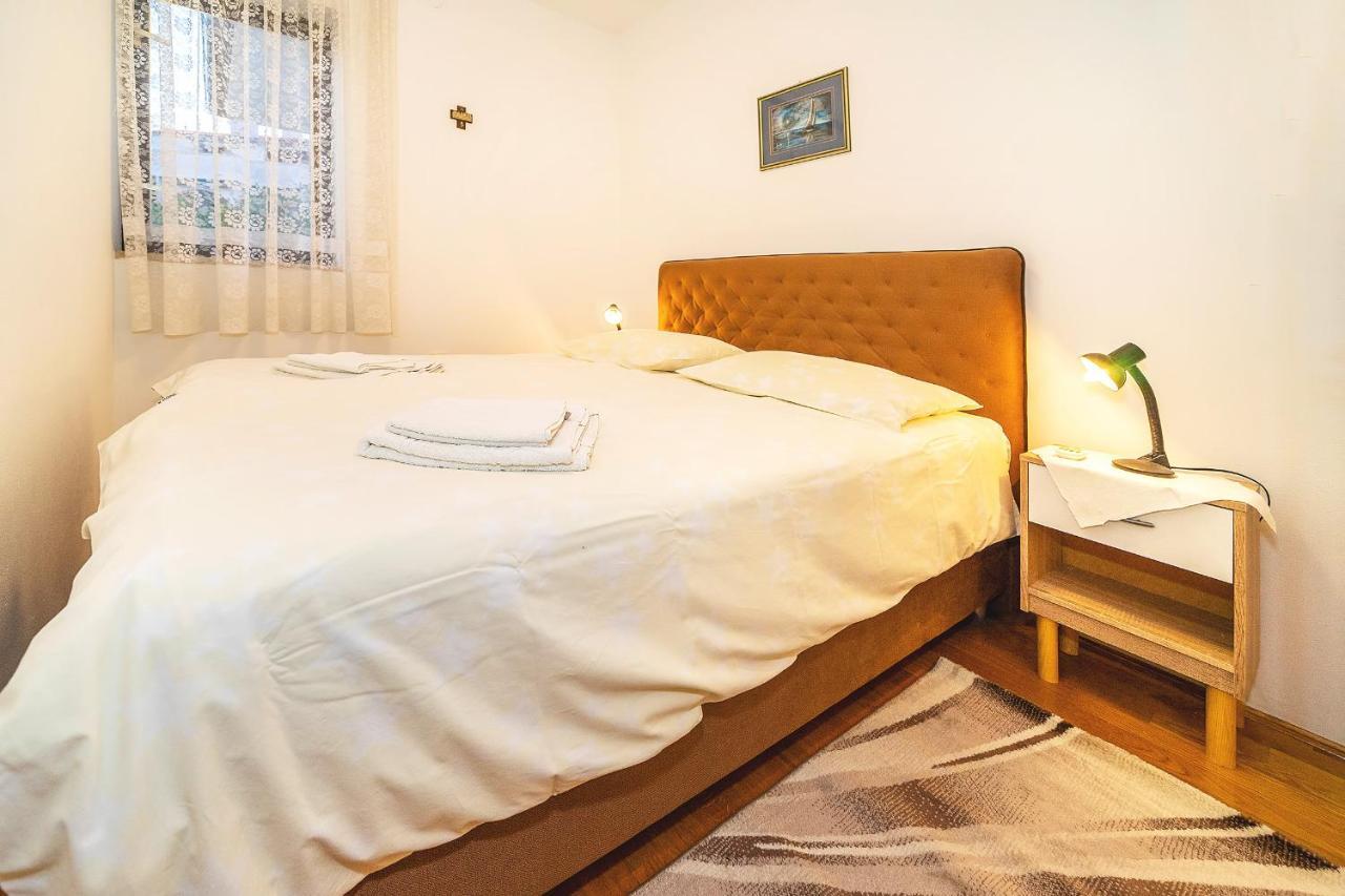 Apartments Jurina 2 Krk Town Zewnętrze zdjęcie