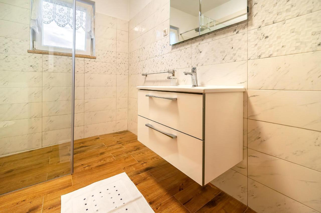 Apartments Jurina 2 Krk Town Zewnętrze zdjęcie