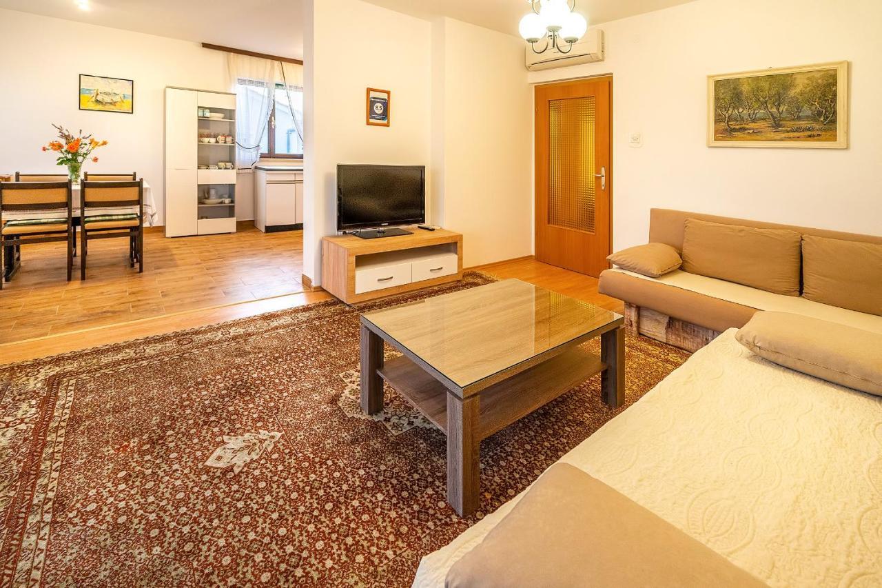 Apartments Jurina 2 Krk Town Zewnętrze zdjęcie